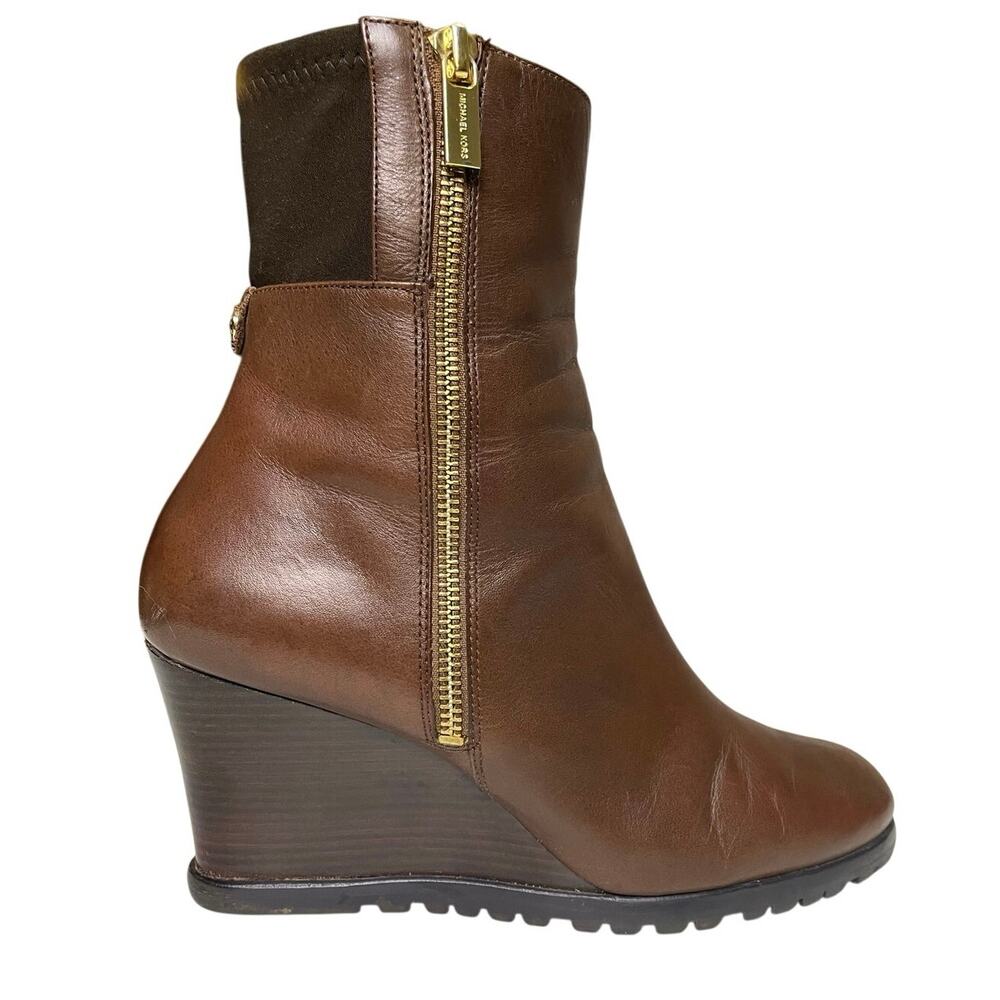 EUC - Michael Kors Aileen Brown Leather Wood Stacked Wedge Booties